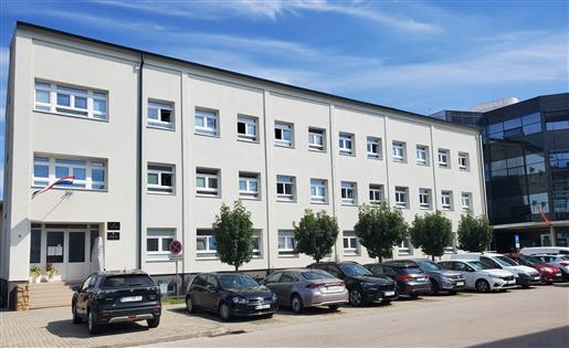 Zgrada ili ulaz suda — Općinski sud u Koprivnici