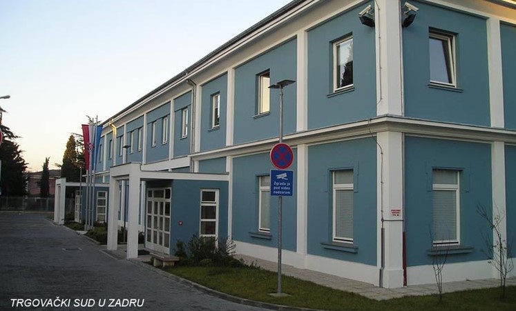 Zgrada ili ulaz suda — Trgovački sud u Zadru
